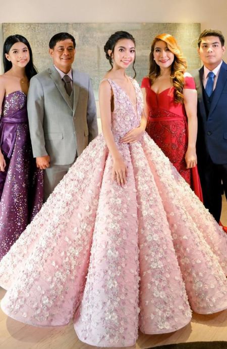 حفلة عيد ميلاد للمراهقين "باهظة الثمن" بقيمة 40 ألف دولار في بحيرة البجع