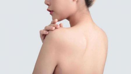 طرق التخلص من حب الشباب في الظهر