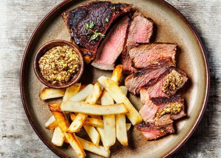 كيفية طهي شرائح اللحم في الفرن (و * فقط * الفرن)