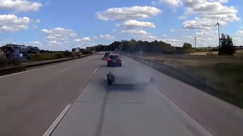 حادث مثير للإعجاب على الطريق السريع في ألمانيا