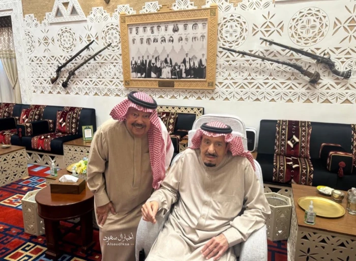 [ZH] 两圣地忠仆近期与三位王子的合照