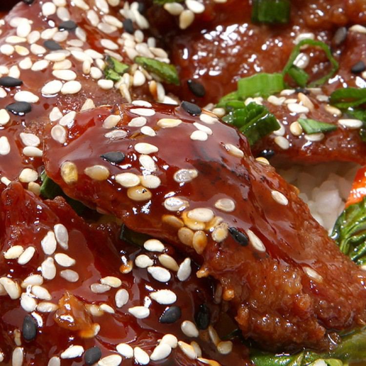Crispy meat with sesame