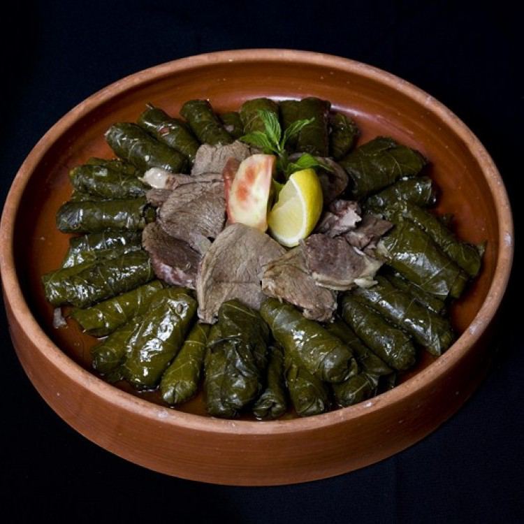 Grape leaves with flax