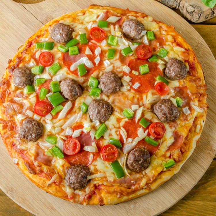 Pizza with meatballs