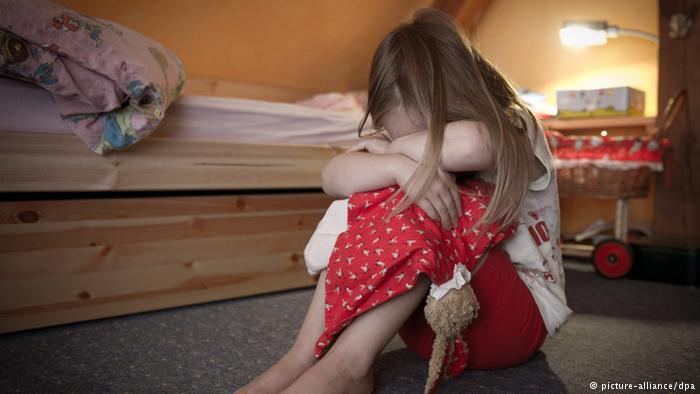 Germany .. Mother lover exploits her daughter sexually small!