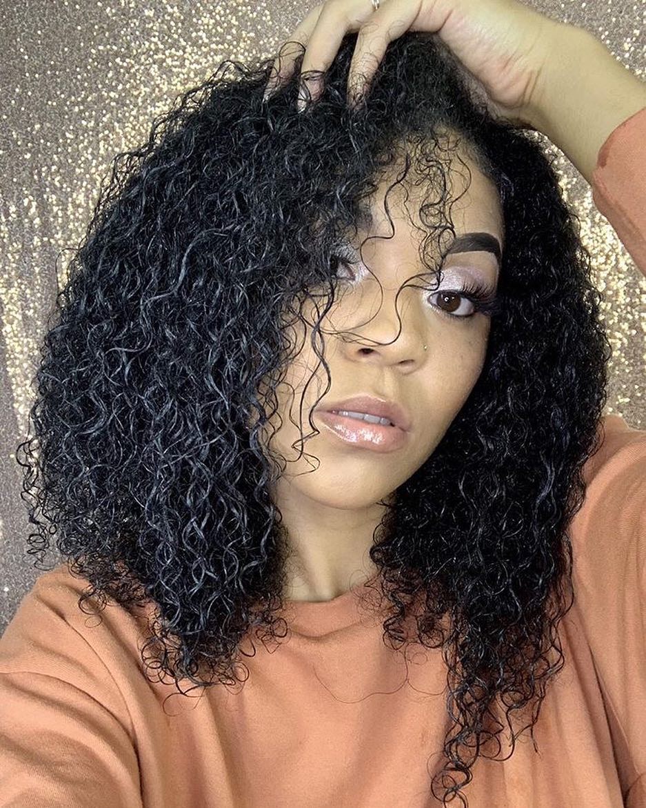 @pheleace_ is a Natural Hair + Lifestyle Youtuber! 🤞