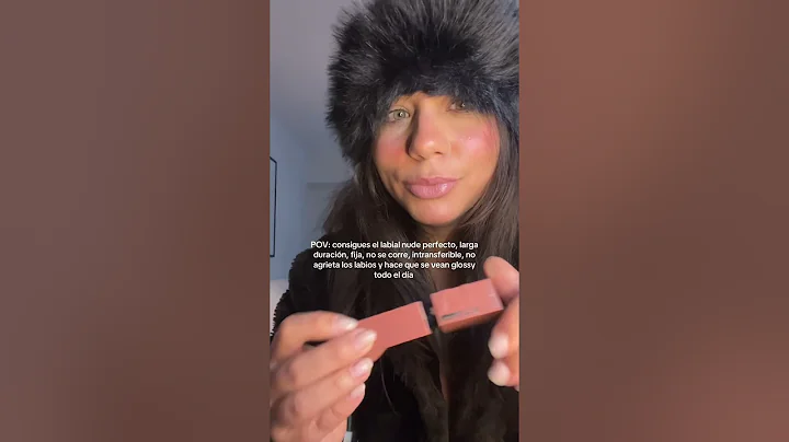 💋✨ مع أحمر شفاه فينيل إنك بواسطة مايبيلين، لن تحتاجي باتجاه إعادة وضعه طوال صبيحة اليوم. #أحمر_شفاه #مكياج