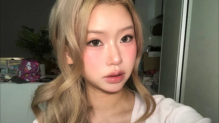 Bright rose pink makeup for early spring
