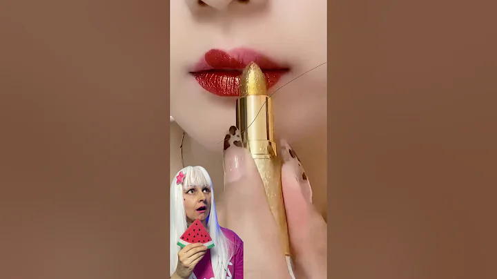 Magic golden lipstick 😳 #beauty #makeup
