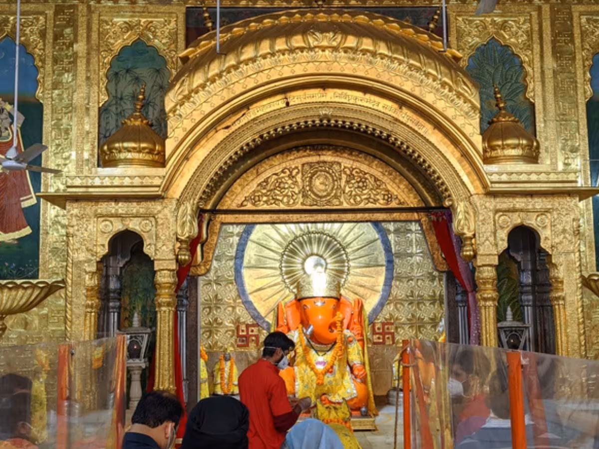 These 400 years of the Purana Temple in Jaipur, the entire crisis goes away from the Darshan, in the viral video so-called miracles that never see
