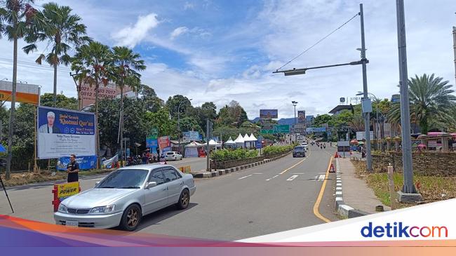 Traffic at Puncak Bogor Solid, one direction in Jakarta is applied this afternoon