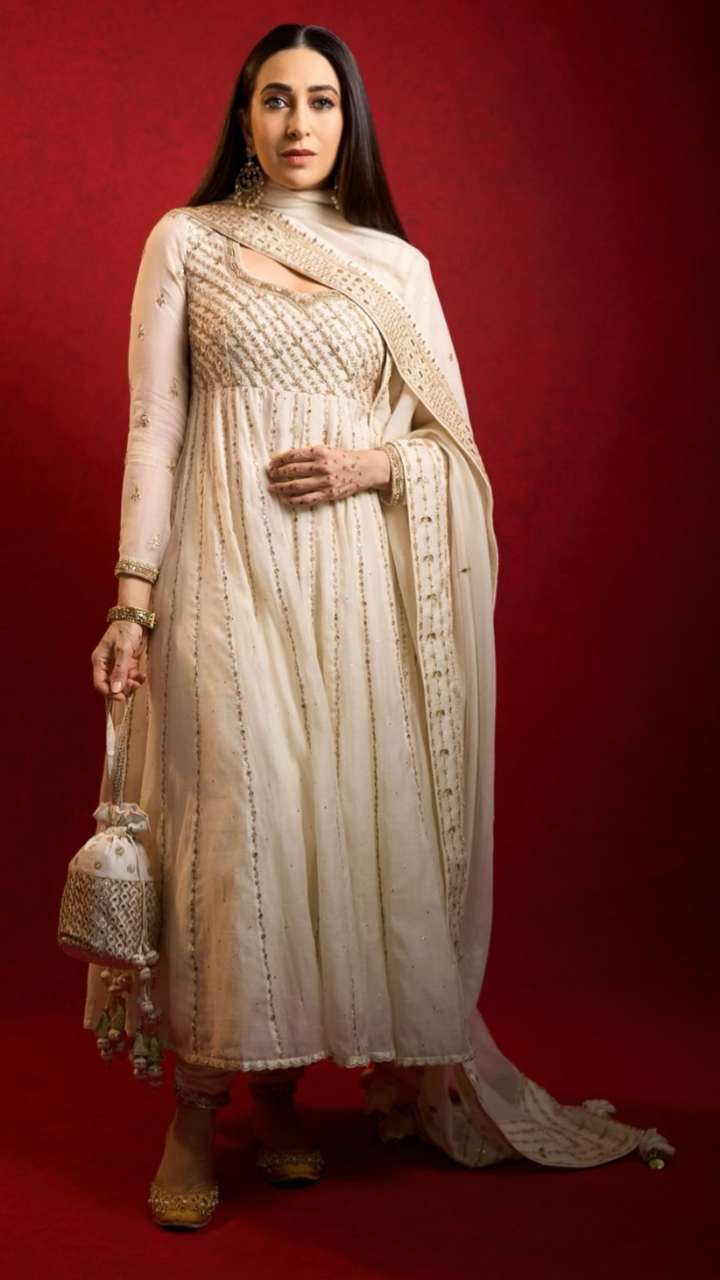 The neighbor will be hidden when Karisma’s royal suits will carry