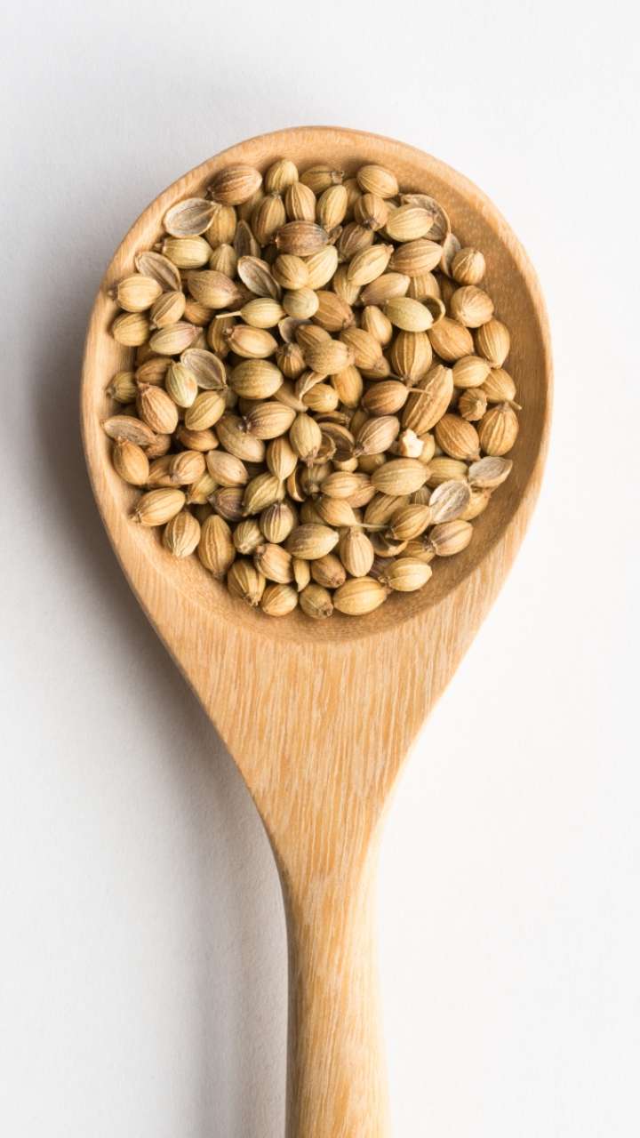 These positive changes will be made in the body by eating dry coriander