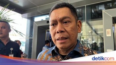Adies Kadir supports efforts for softening government to face Trump tariff policy