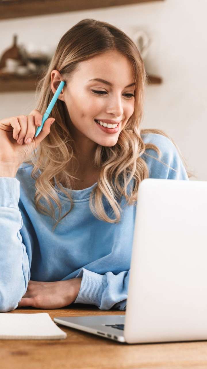 Which mantra must be talked before starting to work?