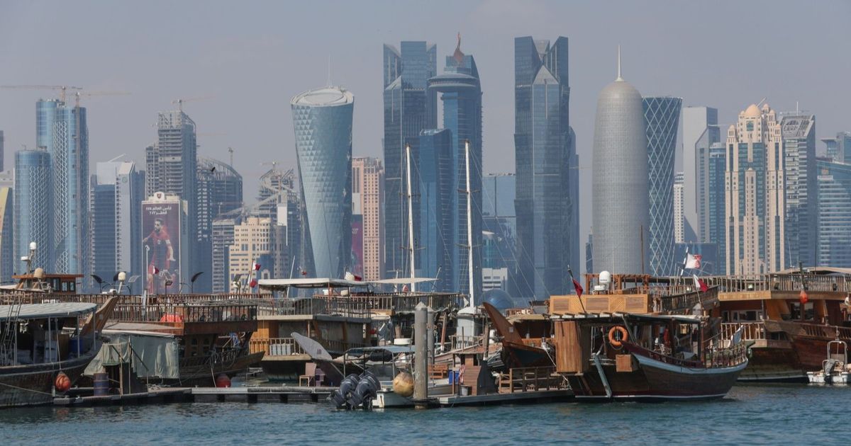 Qatar sells effects of $ 3 billion, amid the expected budget deficit