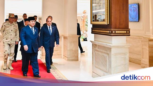 After a bilateral meeting, Prabowo and President El-Sisi visited Akmil Egypt