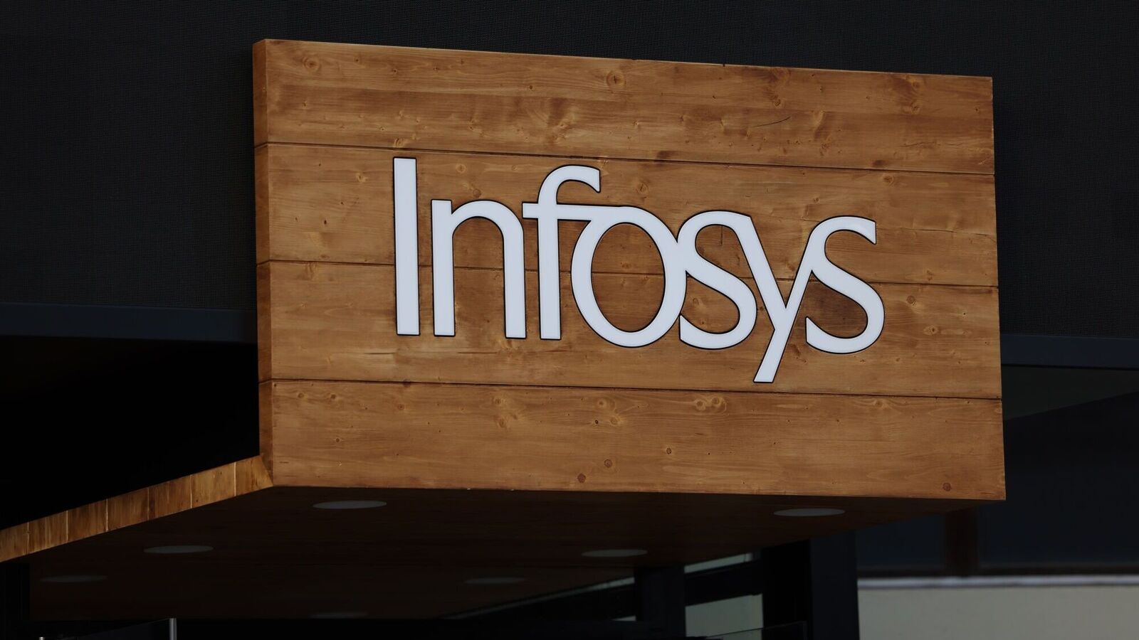Infosys Q4 results preview: net profit, income that is likely to fall, the margin can contract with 100 bps qoq; FY26 GUIDANCE EYED | Einsmark news