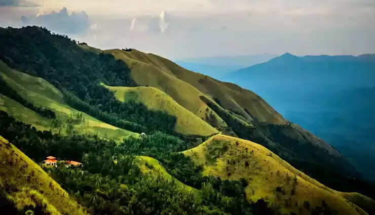 Looking for a beautiful place, karnataka can be the perfect destination
