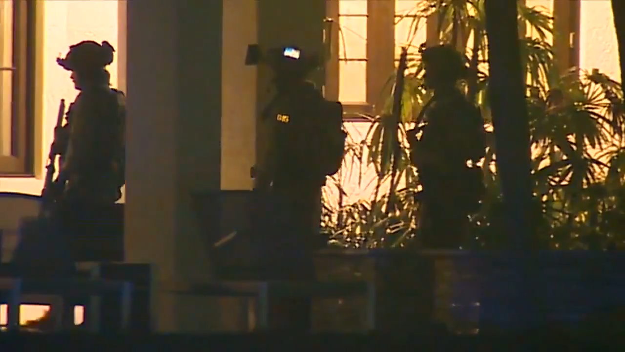 ‘Another Day in Miami’: FBI Raids Luxury Home With Long Guns, Tactical Gear – WSVN 7News