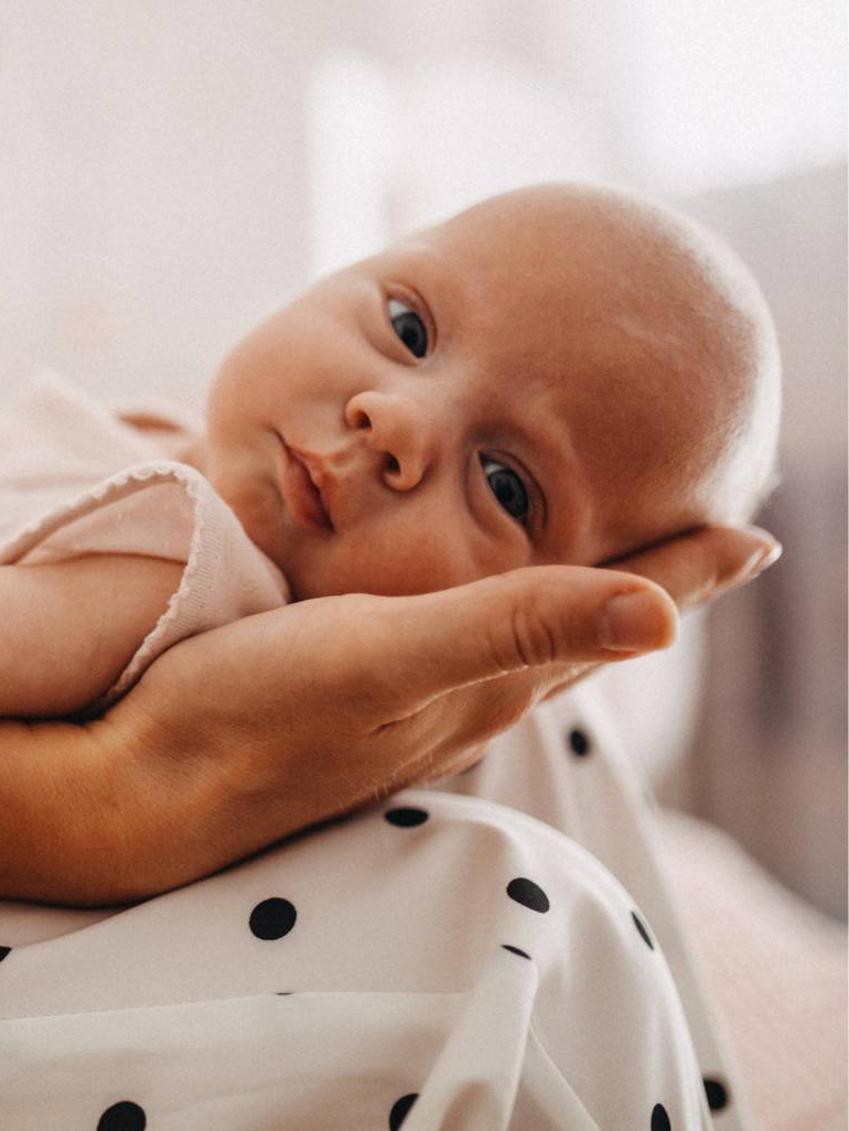 Care tips of newborn in winter