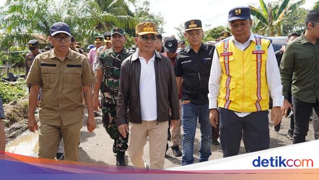 Central -kalimantan -Governor who reviews Southern Barito -offsets, spreads 3000 food packages
