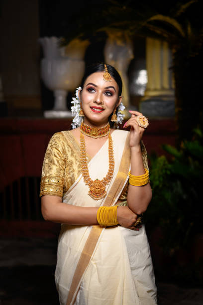 Follow these 7 stylish hairstyles with Saree