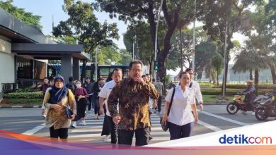 Not just Wednesday, Rano said that asn DKI is needed to drive on public transport