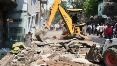 In this district UP, Bulldozer action, liquor stores for the second consecutive day demolished; Remove 600 Temporary Construction -Bulldozer -Action in the KanpuPR District Up for the second former day Liquor stores removed 600 temporary structures