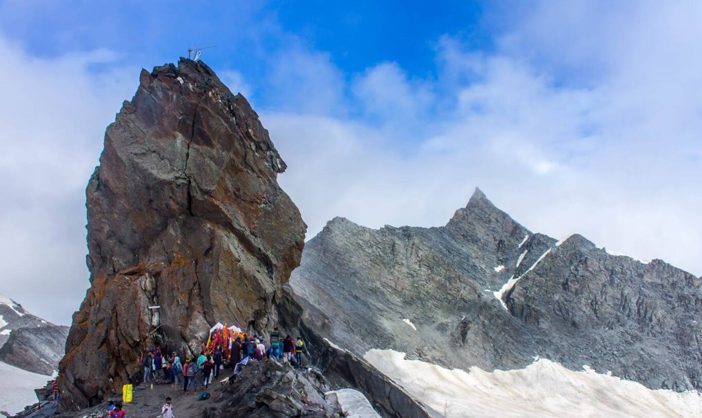 Where is Shrikhand Kailash located? Bholenath is hidden here to avoid Bhasmasura