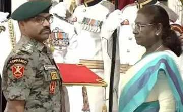 Banswara Jawan honored with Shaurya Chakra, learned in the video, he crushed Father and increased the award with damp eyes