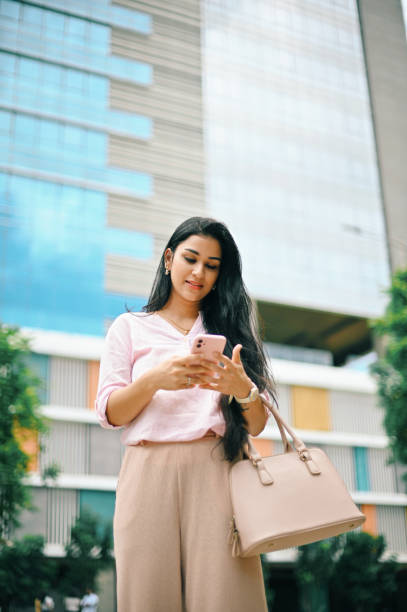 What to do if the phone is hot in the summer?