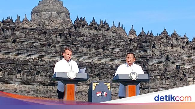 French President Macron said admiration saw Borobudur Temple