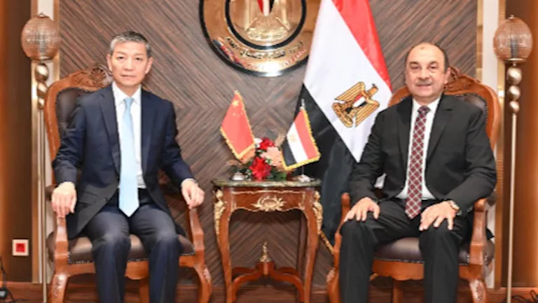 وزير-قطاع-الاعمال:-نحرص-على-تعزيز-التعاون-مع-الجان-الصيني