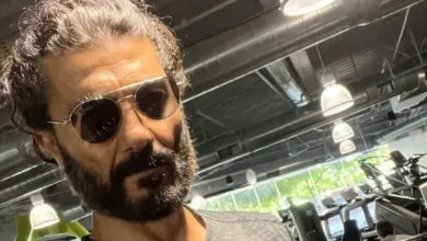 خالد النبوي يحتفل بخطوبه نجله في حفل بسيط بحضور الأصدقاء