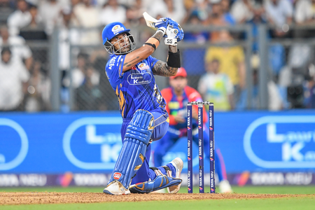 IPL 2025: Bumrah-Santner’s strong bowling in the play-offs in Mumbai, which defeated DC by 59 runs