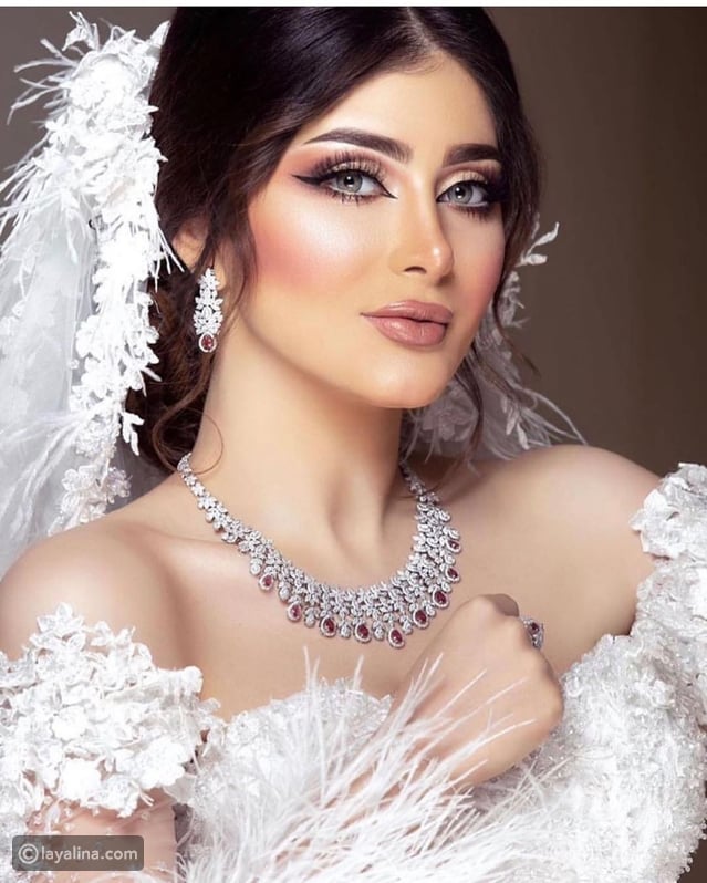 hair-and-makeup-tendencies-for-the-bride-in-2022