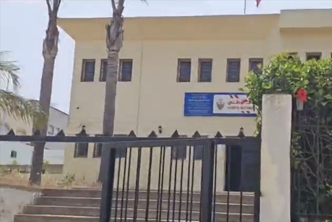 المحمدية. إفريقي يلحق خسائر مادية بوابة دائرة الشرطة “رياض السلام” – ryan