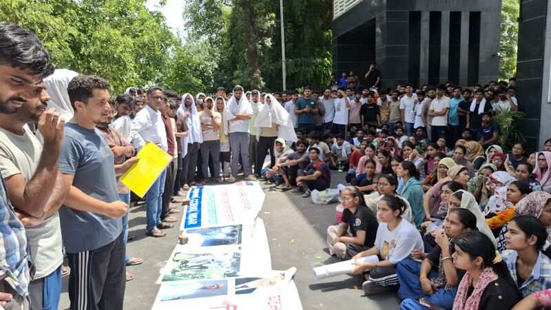 Students demand resignation from vice -chancellor to protest against violent actions at Haryana Agricultural University