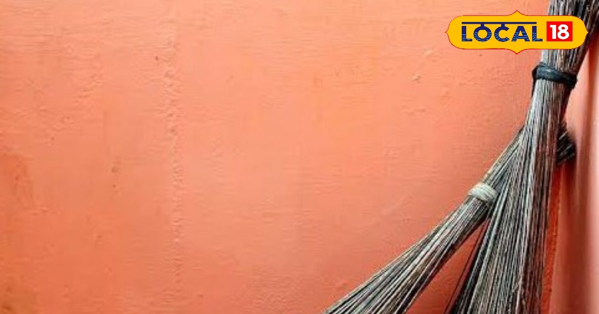 Vastu Tips: Lakshmi will be angry in this way, lakshmi will be angry, there will be a habitat of poverty in the house! Don’t look at someone’s eyes keep it hidden