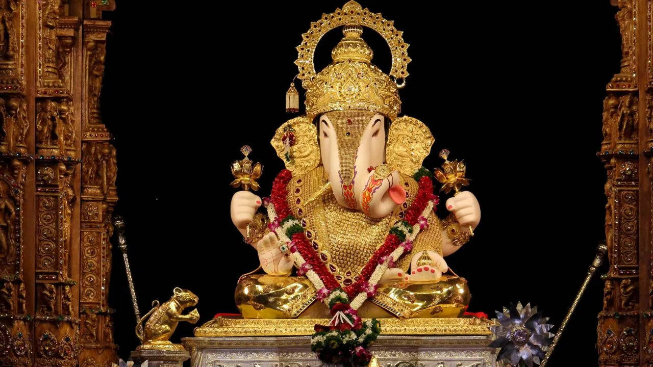 Why is Ganeshashtakam Stotram of the first reverent Ganesha considered the most powerful? Get Benefits at Ordinary Lessons in 2 Minutes Video