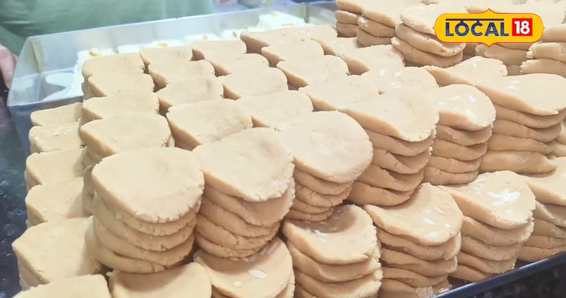 The time has changed, the era has changed … but the taste is still very famous today, this peda of Farkrukhabad