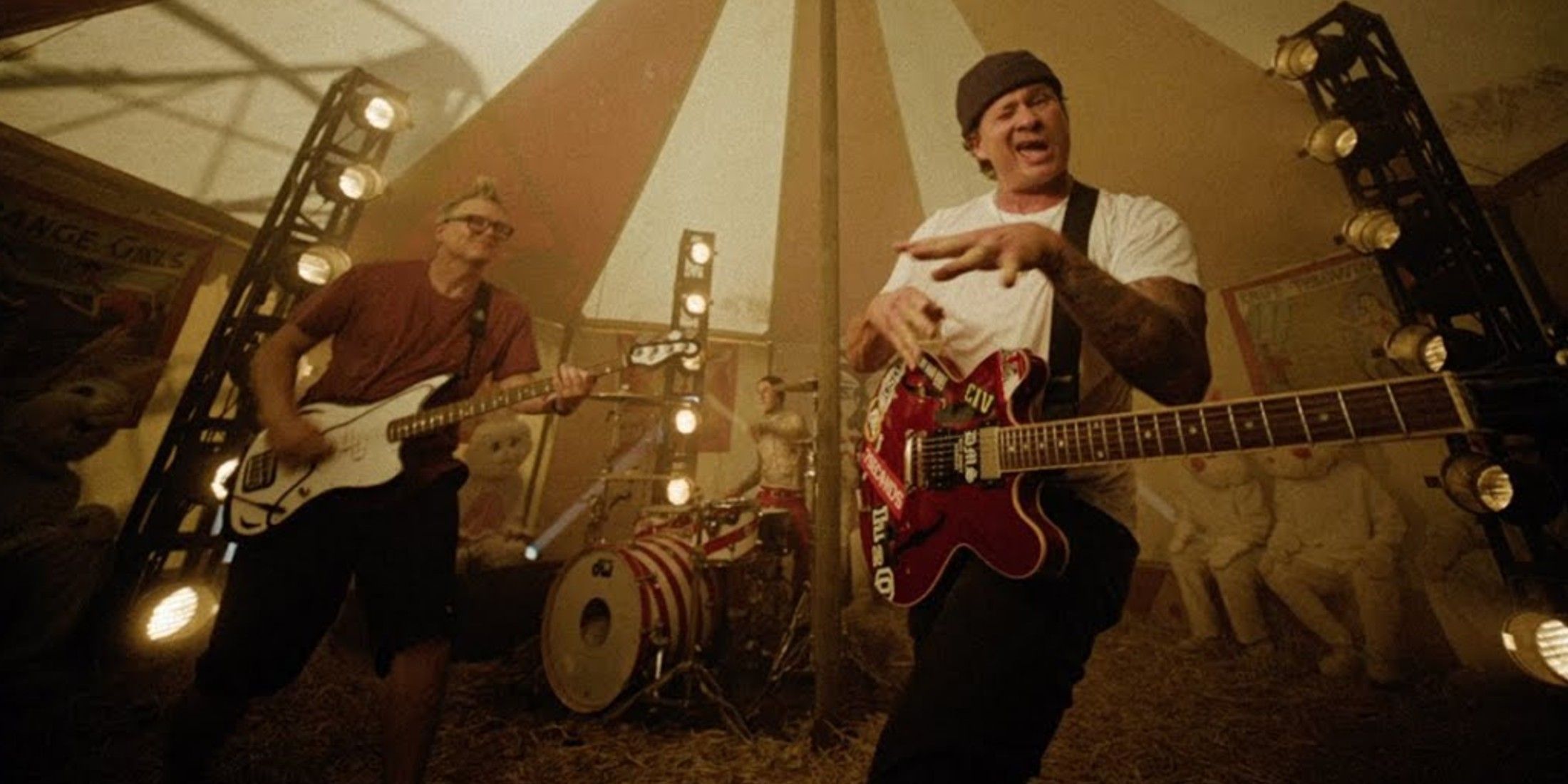 what-took-site-to-pop-punk?-why-the-genre-declined-&-how-its-sooner-or-later-getting-a-resurgency