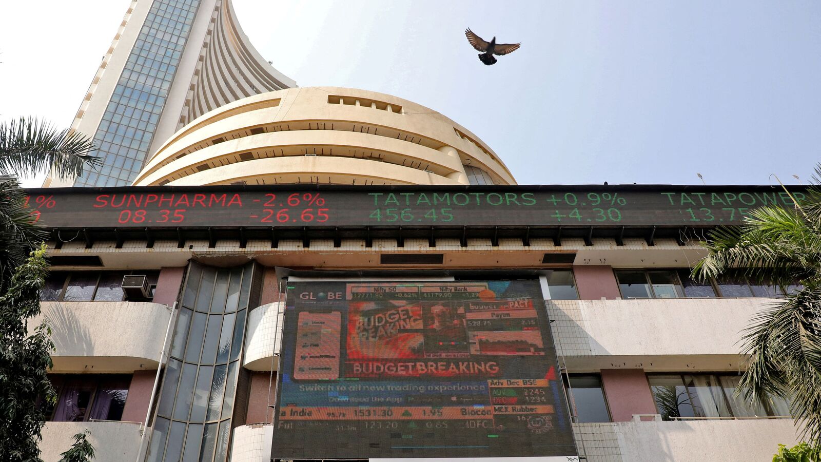 Top Winers and Losers on Monday, June 30, 2025: Raymond, where energy, Cub, Bank Iti Top Gainers today | Einsmark news