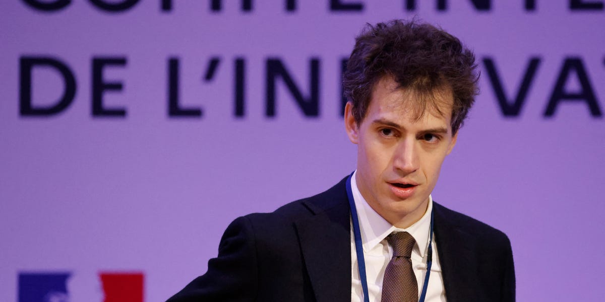mistral-ceo-arthur-mensch-calls-agi-‘a-advertising-and-marketing-transfer’