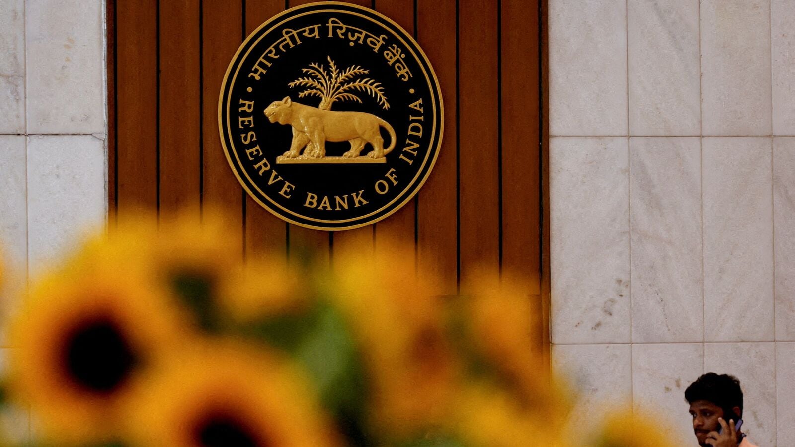 NBFC loans shrink as shadow banks turn to effects; RBI relief fails to increase credit