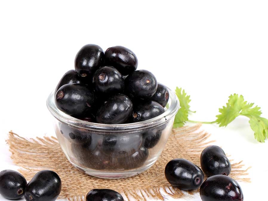 Make these 8 delicious things with berries