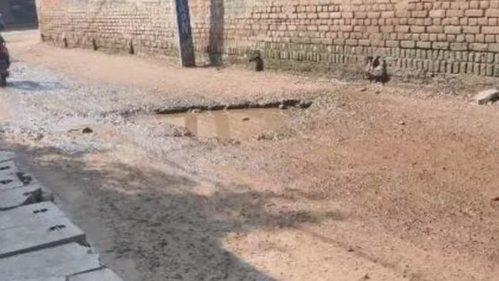 Haryana News: Dilapidated Cinema Road becomes tricky for the citizens, which increases the risk of accidents every day – NCR Mahendragarh News Cinema Roads Dangerous Condition