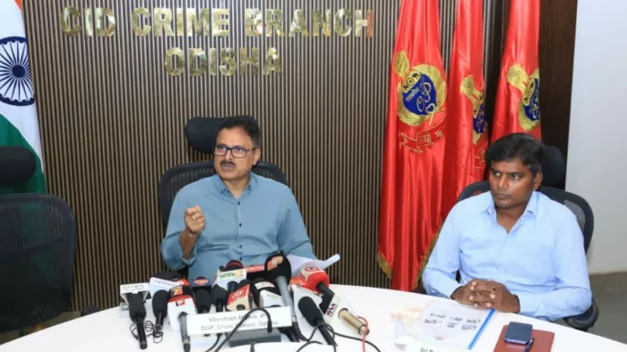 Odisha News: 6 arrested with four teachers in the Otet paper lexake, important evidence in the hand of crime branch – Ottet Paper Leak Case 6 arrested with four teachers in Odisha
