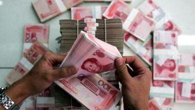 The Chinese Central Bank is turning the Yuan fall against the dollar